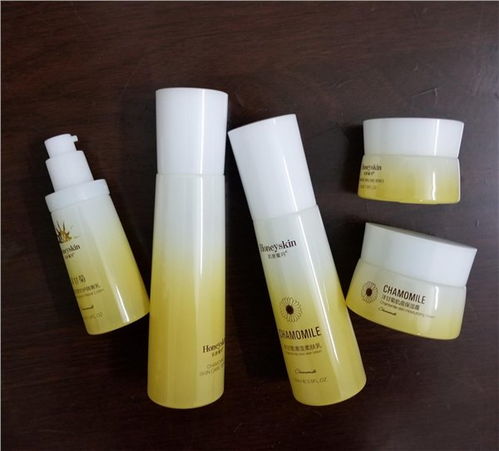 廣州市樂鑫玻璃制品廠 專業(yè)化妝品玻璃瓶生產(chǎn)廠家，打造品牌美學(xué)與品質(zhì)保障