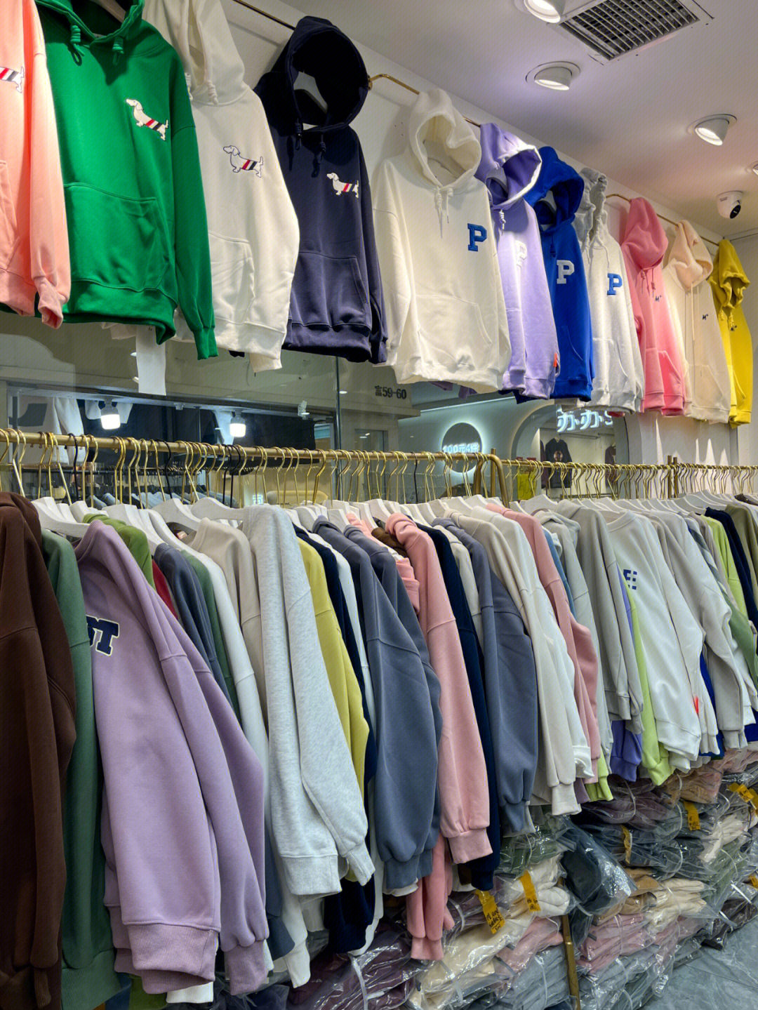 南京服裝批發指南 探訪最大最便宜市場，低至8元起！